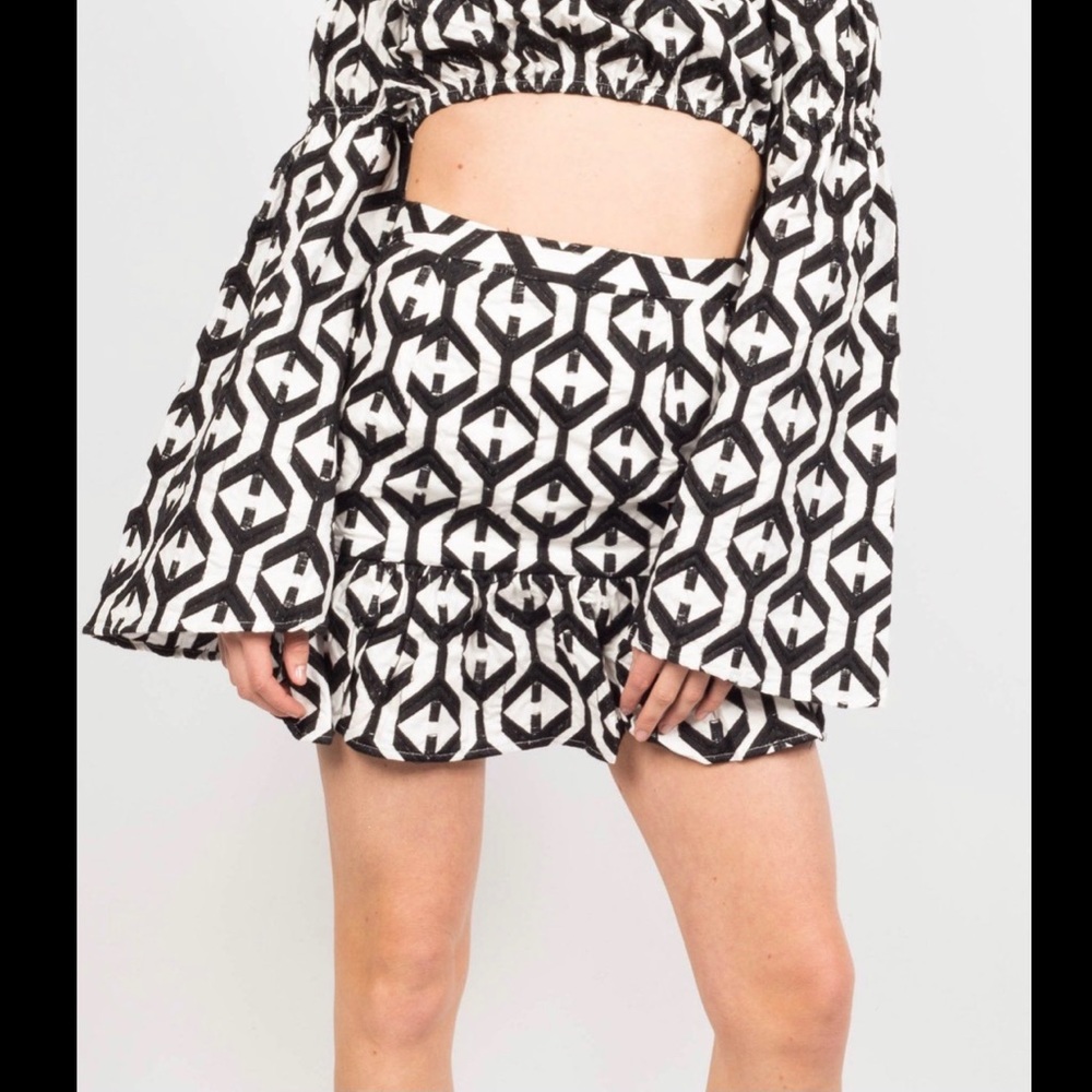 Winter Muse Jessie Skirt size Small in US size 4